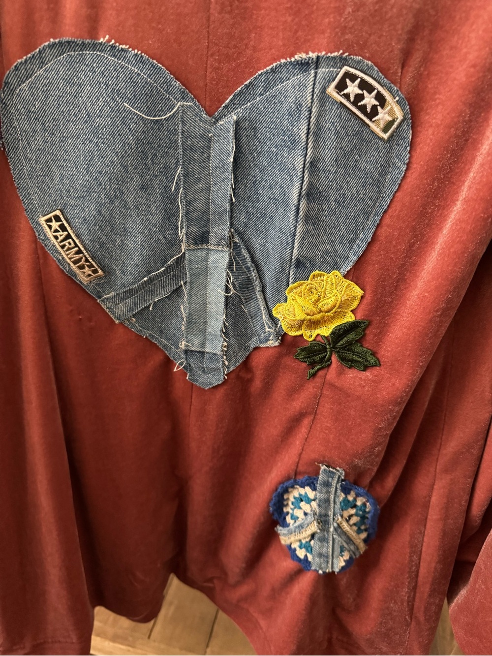 BiBi Velvet Blazer in Dusty Rose with Patch Details - Picture 3 of 6